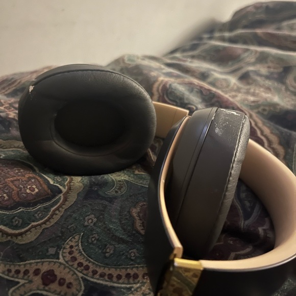 Beets by Dre - Picture 7 of 8